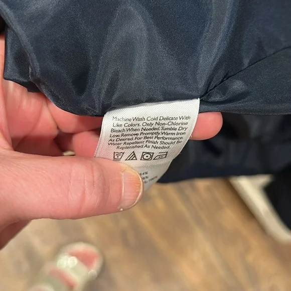 Eddie Bauer Trench coat - Picture 14 of 16